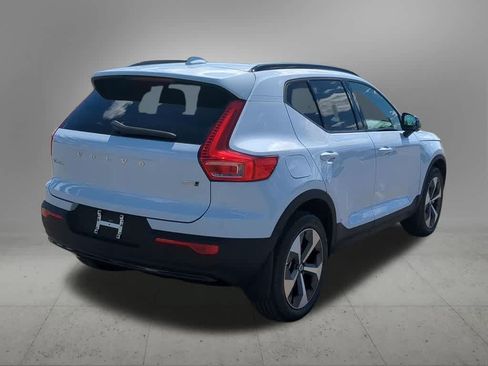 Used 2026 Volvo XC40 B5 Plus w/ Protection Package Premier AWD/4WD image 6