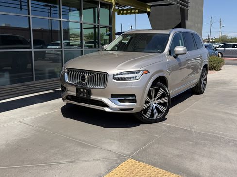 Used 2023 Volvo XC90 T8 Plus w/ Protection Package Premier AWD/4WD image 2