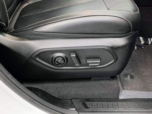 Used 2023 Jeep Grand Cherokee L Limited AWD/4WD image 29