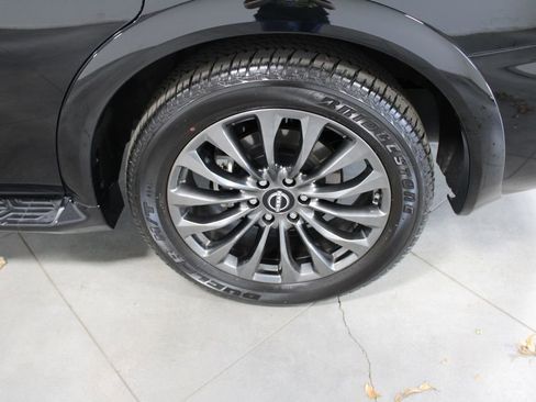 Used 2024 Nissan Armada Platinum w/ Captain's Chairs Package image 62