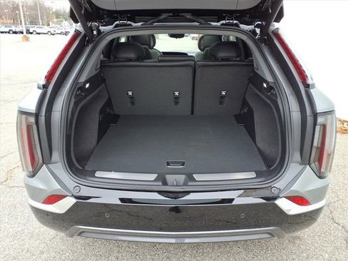 New 2026 Cadillac Optiq Luxury 1 image 4