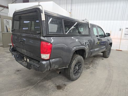 Used 2016 Toyota Tacoma SR w/ SR Convenience Package AWD/4WD image 6