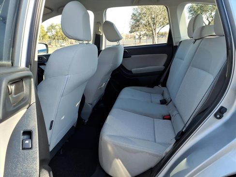 Used 2015 Subaru Forester 2.5i w/ Alloy Wheel Package image 13