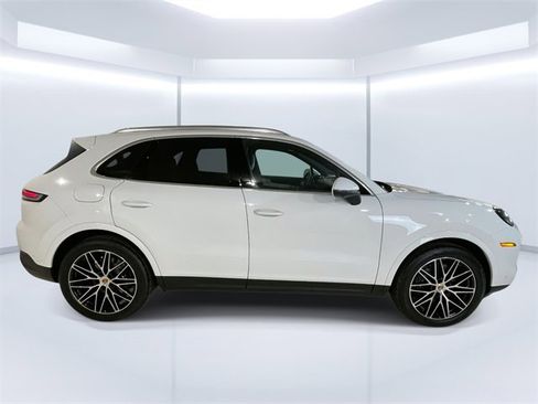 New 2026 Porsche Cayenne image 6