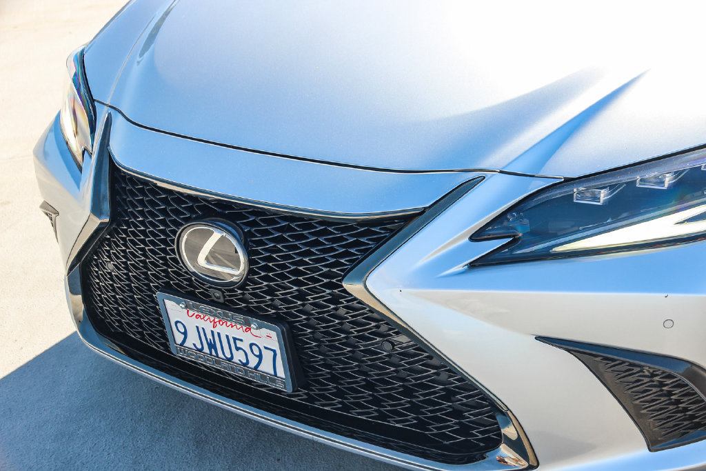 Certified 2024 Lexus ES 350 F Sport w/ Accessory Package (Z1) FWD image 10