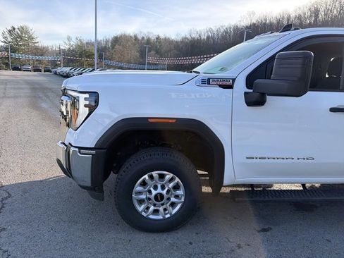 Used 2025 GMC Sierra 2500 Pro w/ Snow Plow Prep/Camper Package image 11