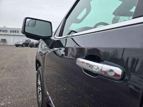 Used 2022 GMC Sierra 1500 SLT w/ SLT Convenience Package image 36