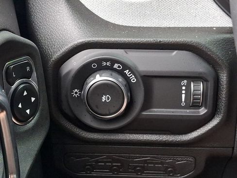 Used 2026 Jeep Wrangler Sport AWD/4WD image 26