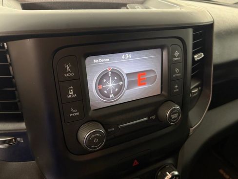 Used 2024 RAM 2500 Tradesman w/ Chrome Appearance Group image 29