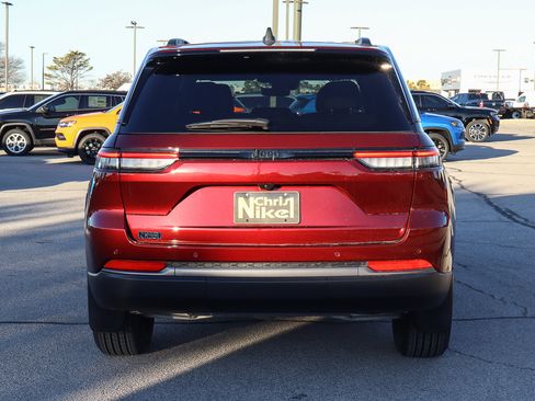 New 2026 Jeep Grand Cherokee Altitude RWD image 6