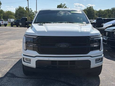 Used 2025 Ford F150 Platinum w/ FX4 Off-Road Package AWD/4WD image 2