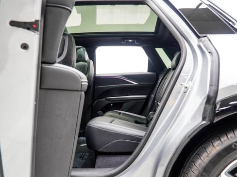Used 2024 Cadillac Lyriq Sport RWD image 36