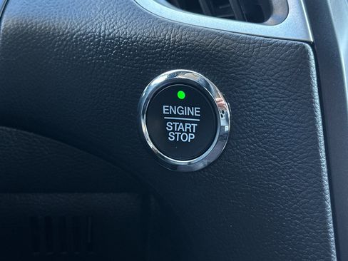 Certified 2022 Ford Edge SEL w/ Convenience Package image 21