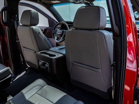 Used 2022 GMC Yukon SLT w/ SLT Premium Package RWD image 32