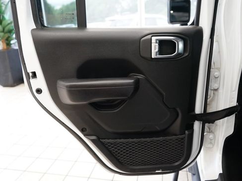 Used 2024 Jeep Wrangler Unlimited Sport AWD/4WD image 45
