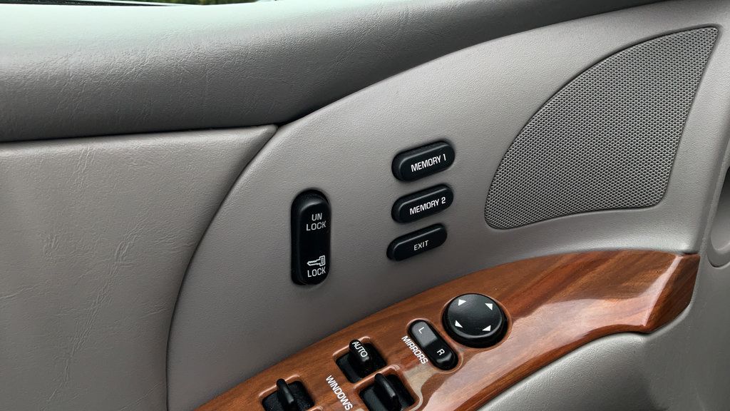 Used 2002 Buick Park Avenue w/ Prestige Pkg FWD image 28
