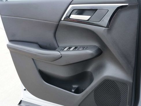 Used 2023 Mitsubishi Outlander SE FWD image 17