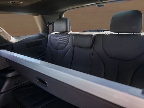 Used 2023 Hyundai Palisade Calligraphy image 26