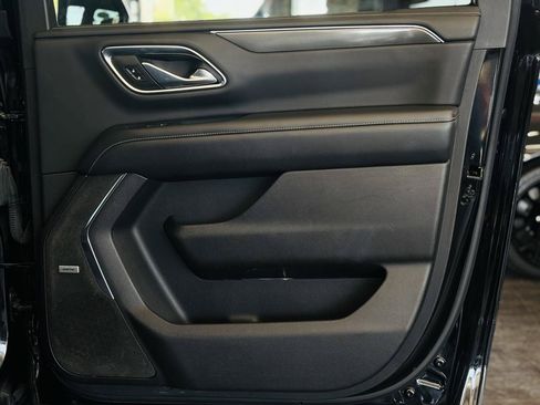 Used 2021 GMC Yukon XL AT4 w/ AT4 Premium Plus Package AWD/4WD image 42