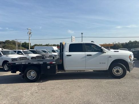 Used 2024 RAM 3500 SLT w/ Quick Order Package 2YG SLT AWD/4WD image 5