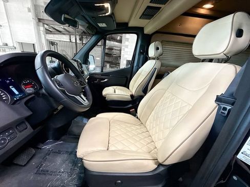 Used 2022 Mercedes-Benz Sprinter 3500 image 20