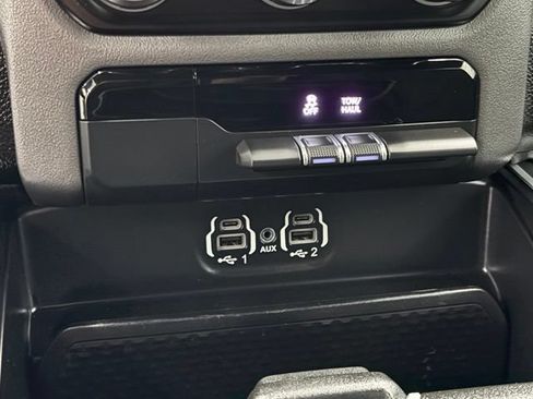 Used 2020 RAM 1500 Big Horn AWD/4WD image 28
