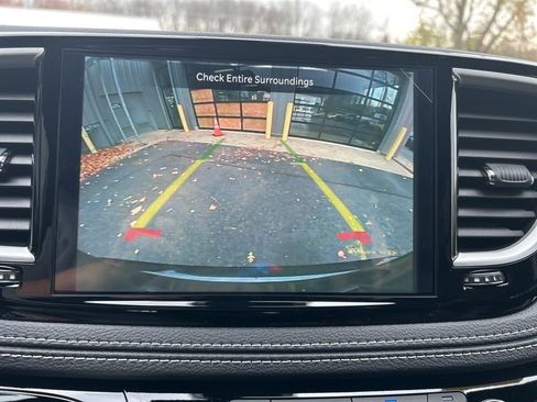 New 2026 Chrysler Pacifica Select image 22