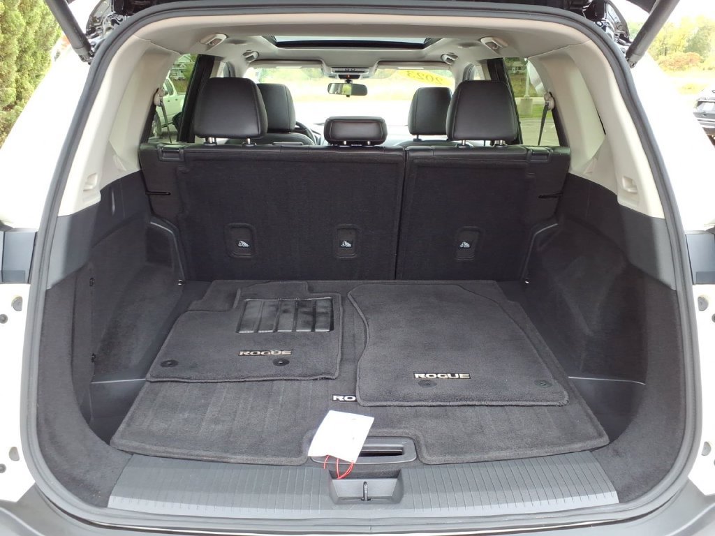 Certified 2023 Nissan Rogue SV w/ SV Premium B Package AWD/4WD image 13