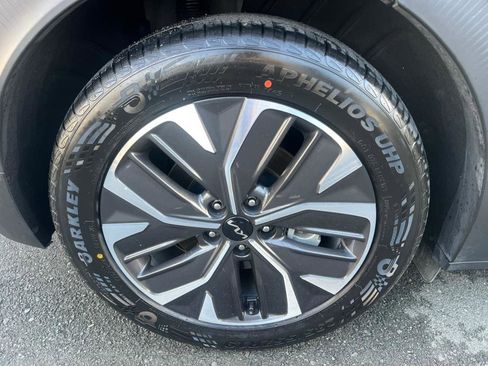 Used 2024 Kia EV6 Light image 70