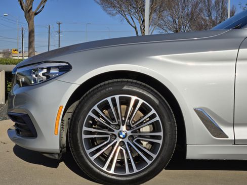 Used 2020 BMW 530i w/ Convenience Package image 11