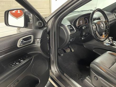 Used 2021 Jeep Grand Cherokee Limited w/ Luxury Group II AWD/4WD image 10
