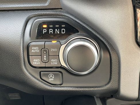 Certified 2022 RAM 1500 Big Horn image 28