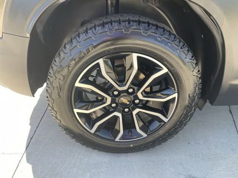 Used 2021 Chevrolet TrailBlazer ACTIV w/ Technology Package FWD image 32