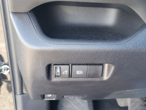 Used 2025 Toyota RAV4 LE image 33