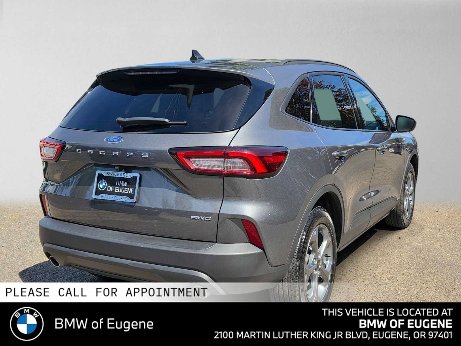 Used 2025 Ford Escape ST-Line Select AWD/4WD image 3