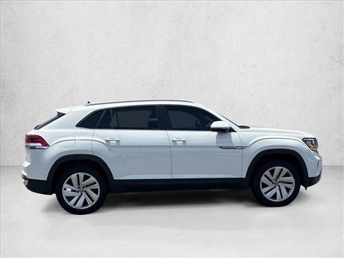 Used 2022 Volkswagen Atlas Cross Sport SE AWD/4WD image 4