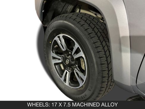 Used 2019 Toyota Tacoma TRD Sport w/ Exterior Package image 10