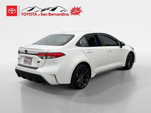 Certified 2025 Toyota Corolla SE image 5