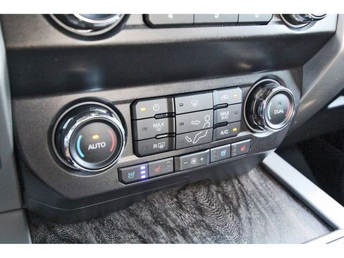 Used 2019 Ford F250 Lariat w/ Lariat Ultimate Package AWD/4WD image 25