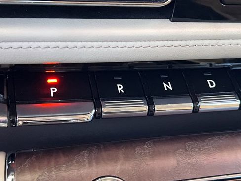 Used 2020 Lincoln Aviator Reserve RWD image 25
