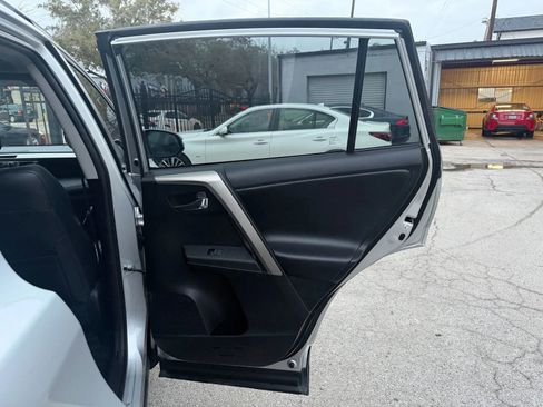 Used 2015 Toyota RAV4 Limited w/ Technology Package image 26