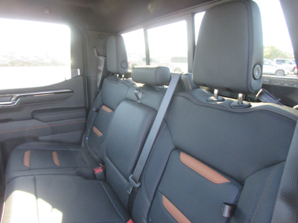 New 2026 GMC Sierra 1500 AT4 w/ AT4 Premium Package AWD/4WD image 13