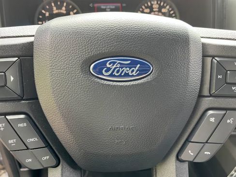 Used 2018 Ford F150 XLT w/ Equipment Group 302A Luxury AWD/4WD image 15