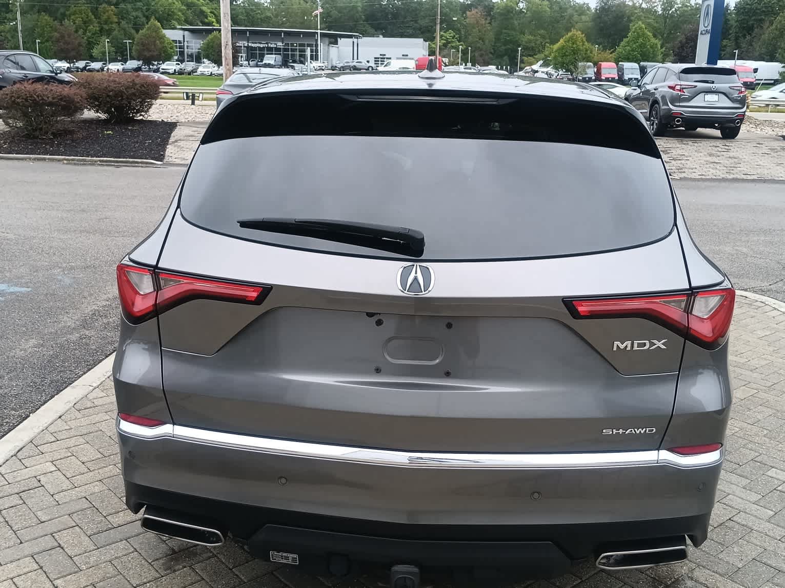 Used 2022 Acura MDX w/ Technology Package AWD/4WD image 4