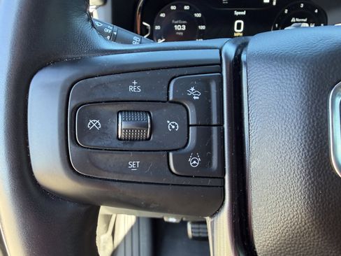 Used 2023 GMC Yukon Denali Ultimate image 31