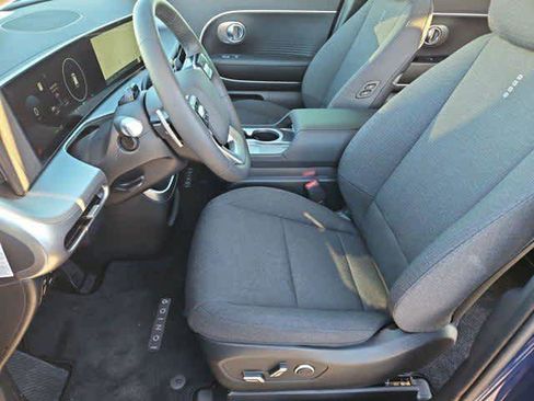 New 2026 Hyundai Ioniq 9 SE image 16