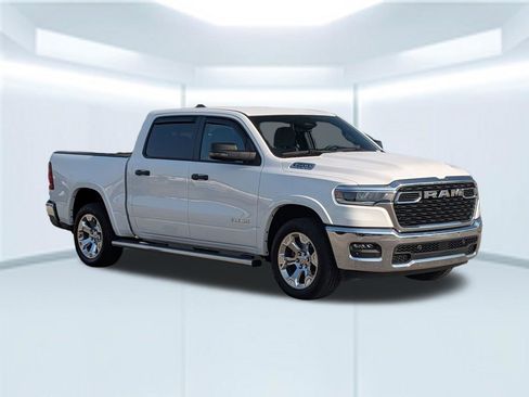 Used 2025 RAM 1500 Big Horn AWD/4WD image 8