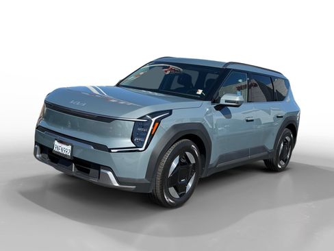 Used 2024 Kia EV9 Wind AWD/4WD image 1