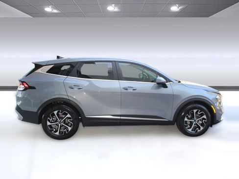 Used 2023 Kia Sportage EX image 8