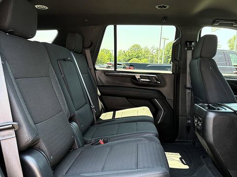 Used 2025 Chevrolet Tahoe LS w/ LPO, Dark Essentials Package AWD/4WD image 13